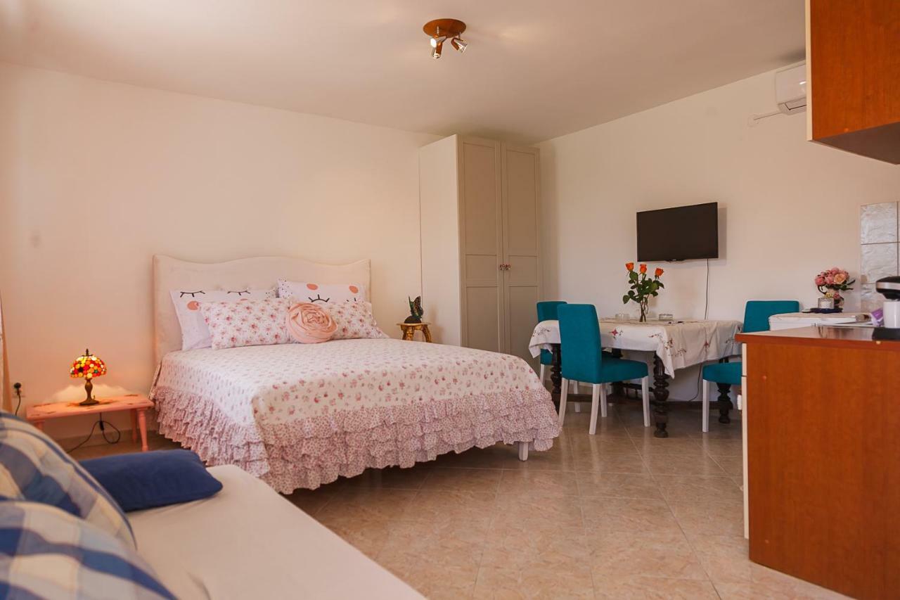 Castello Flower Apartment Kaštela 外观 照片