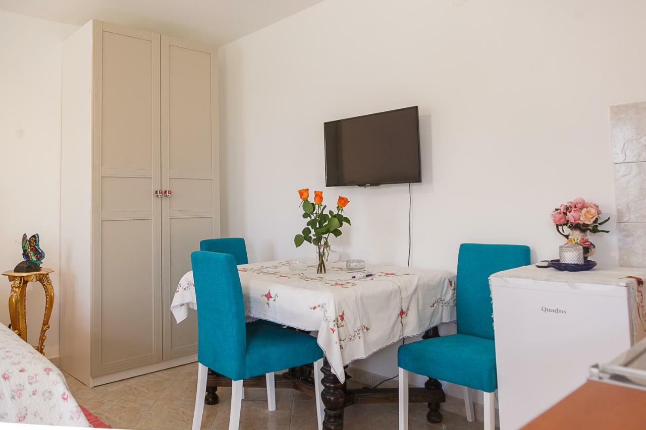 Castello Flower Apartment Kaštela 外观 照片